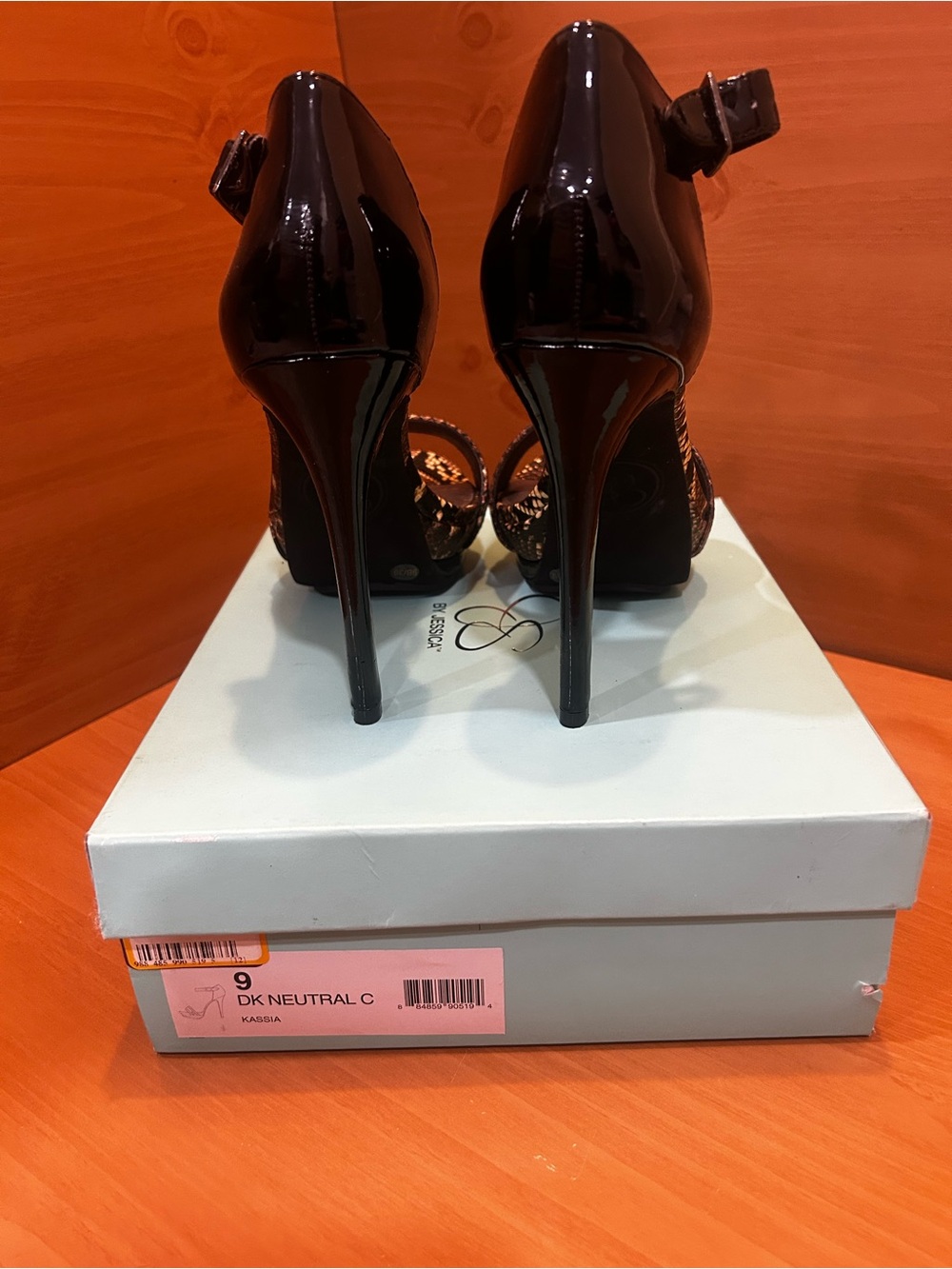 essica Simpson Kassia Snake Print Patent Ankle Strap Heels Size 9 - Picture 3 of 6